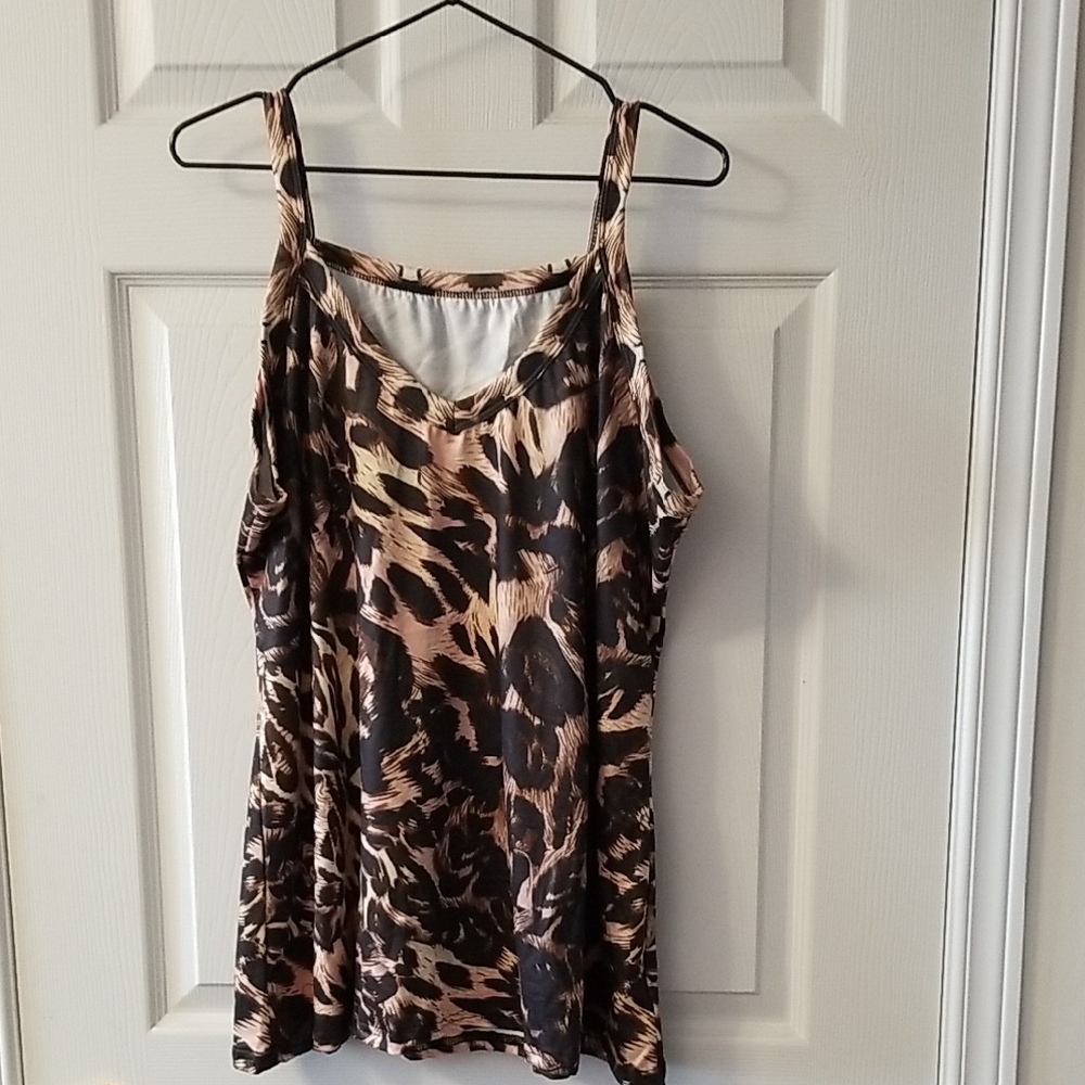 Leopard Print Sleeveless Top